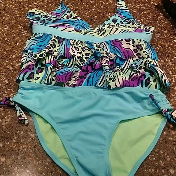 Breaking Waves Swim Set - Picture 5 of 7